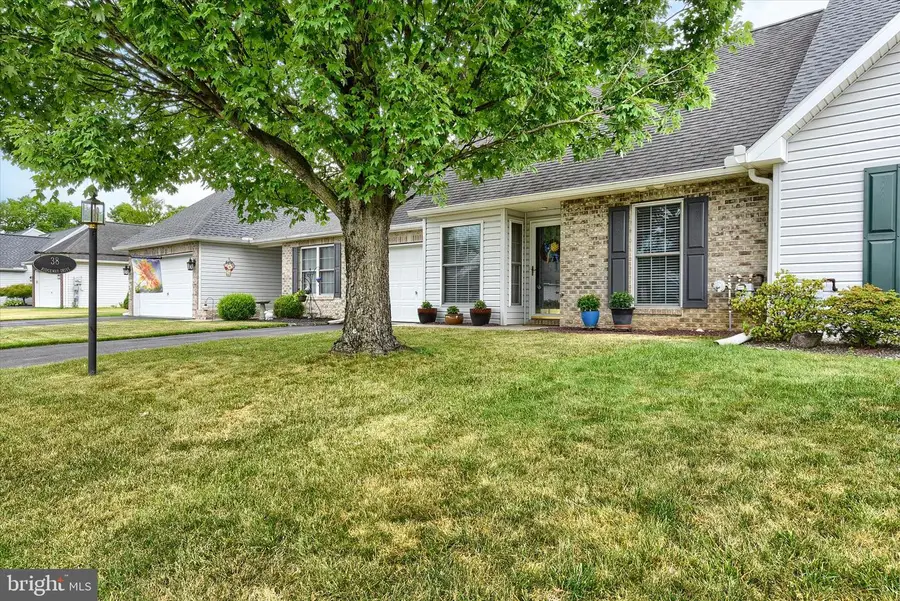 38 Ridgeway Drive, Mechanicsburg, PA 17050 - #3