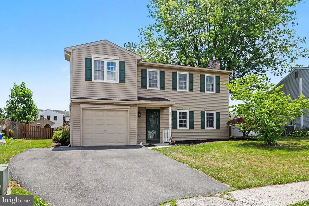 6 Kingswood Dr, Mechanicsburg, PA 17055 - #1