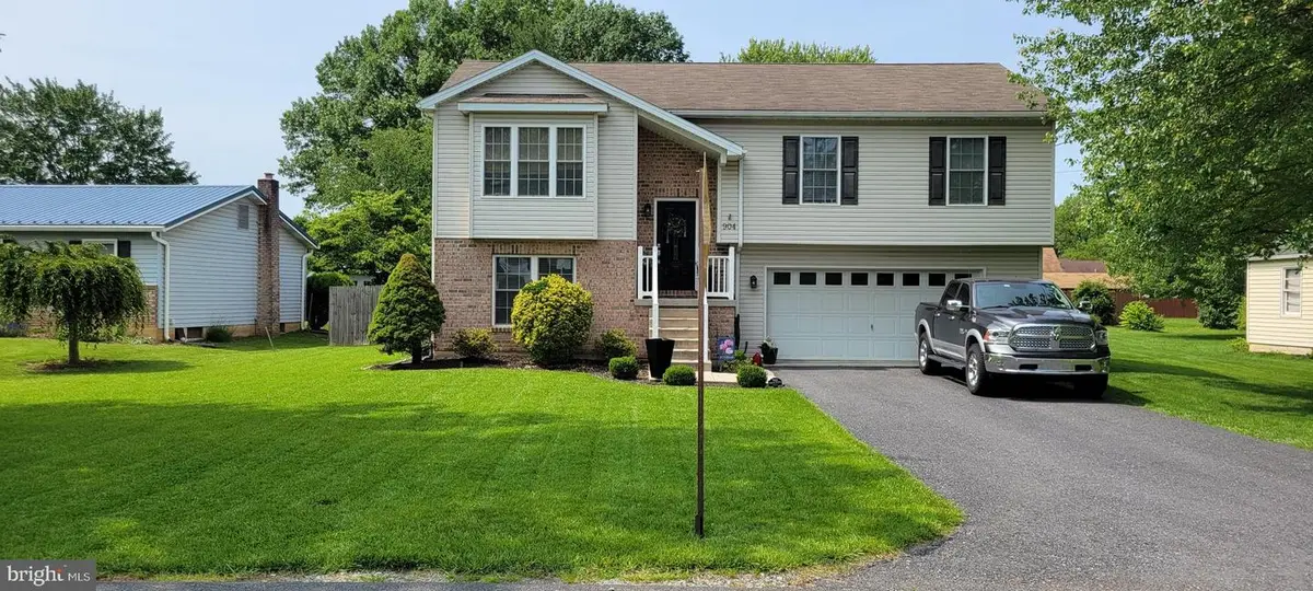 904 Nixon Dr, Mechanicsburg, PA 17055 - #1