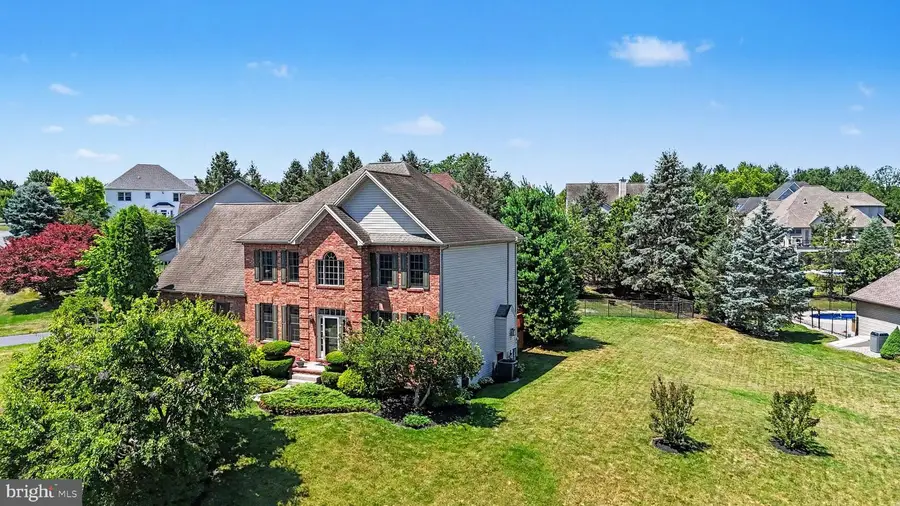 1 Marina Dr, Camp Hill, PA 17011 - #2