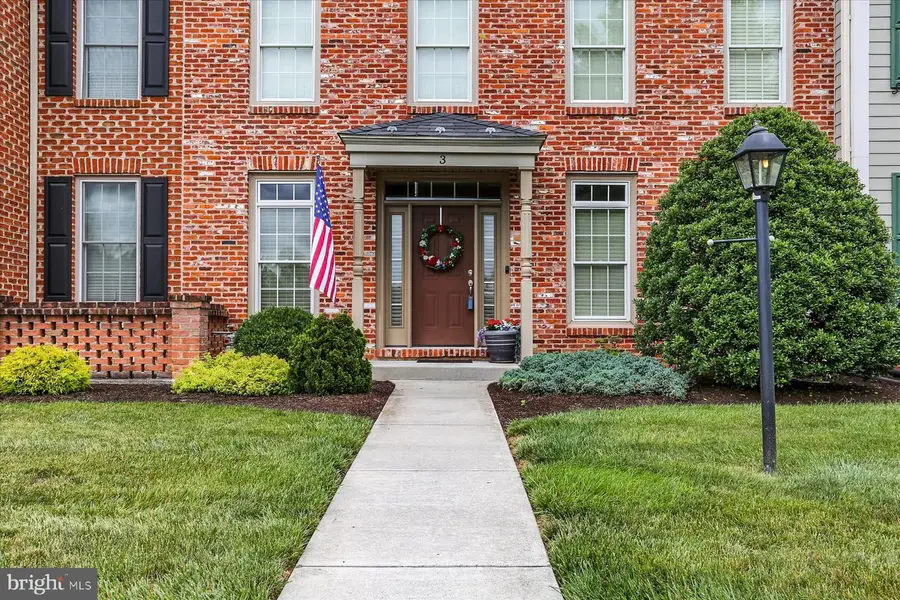 3 Jamestown Sq, Mechanicsburg, PA 17050 - #2