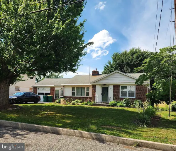 14 Sharon Rd, ENOLA, PA 17025