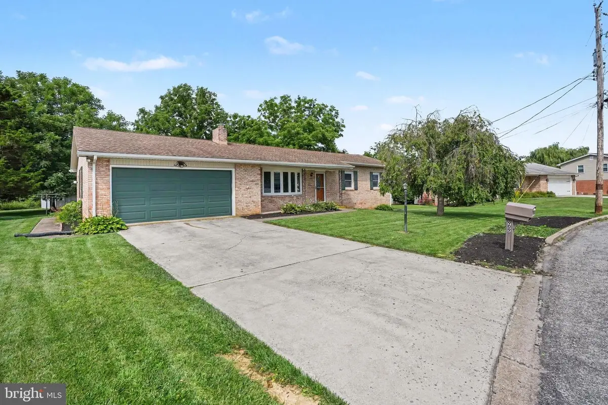 909 Spring Cir, Mechanicsburg, PA 17055 - #1