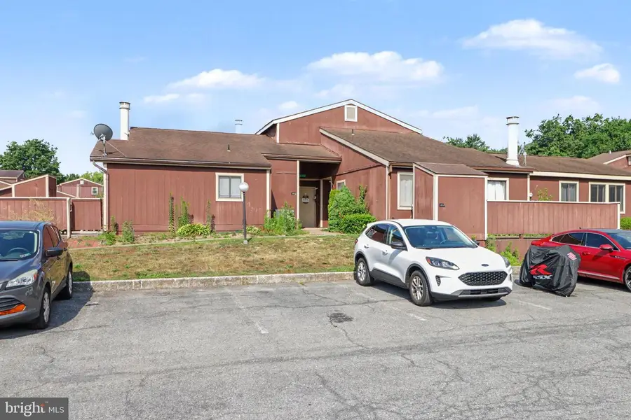 223 Lee Ct, Enola, PA 17025 - #2