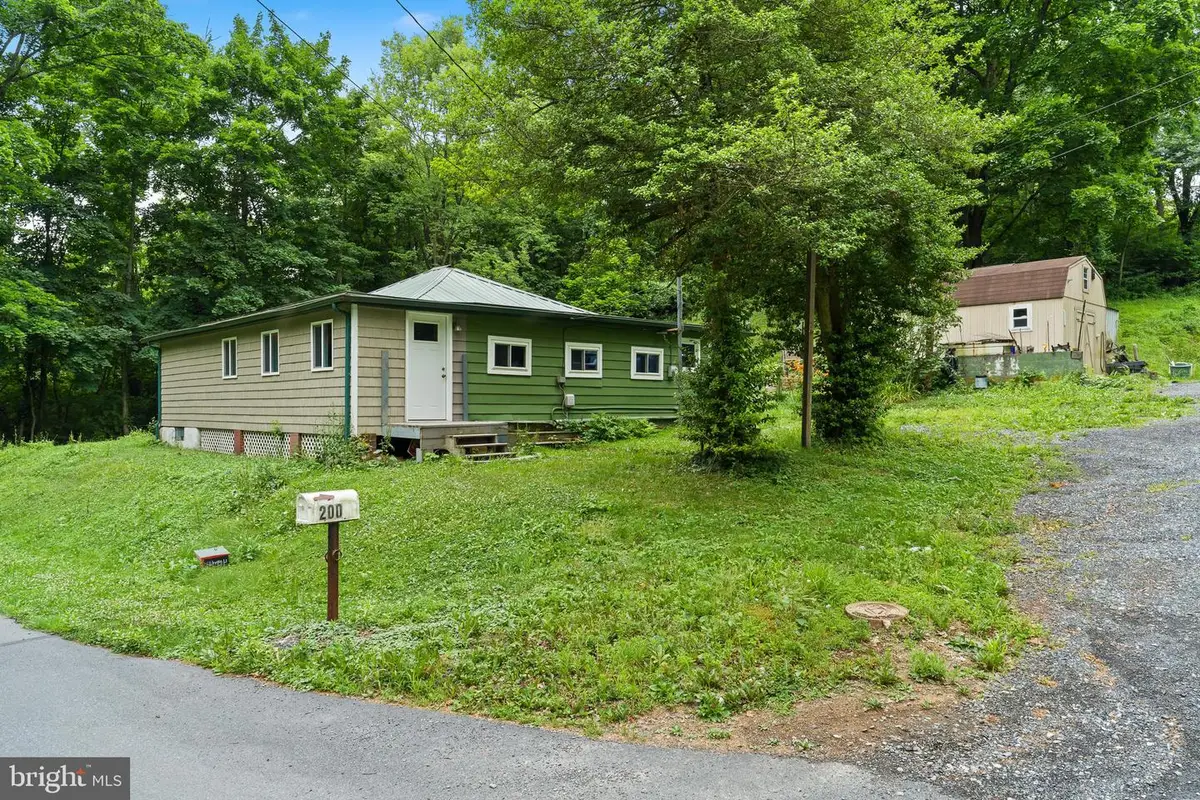 200 Creekside Dr, Enola, PA 17025 - #1