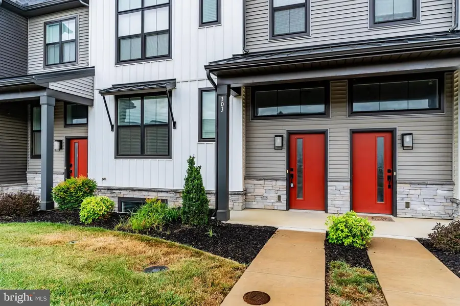 303 Estate Dr, Mechanicsburg, PA 17055 - #2