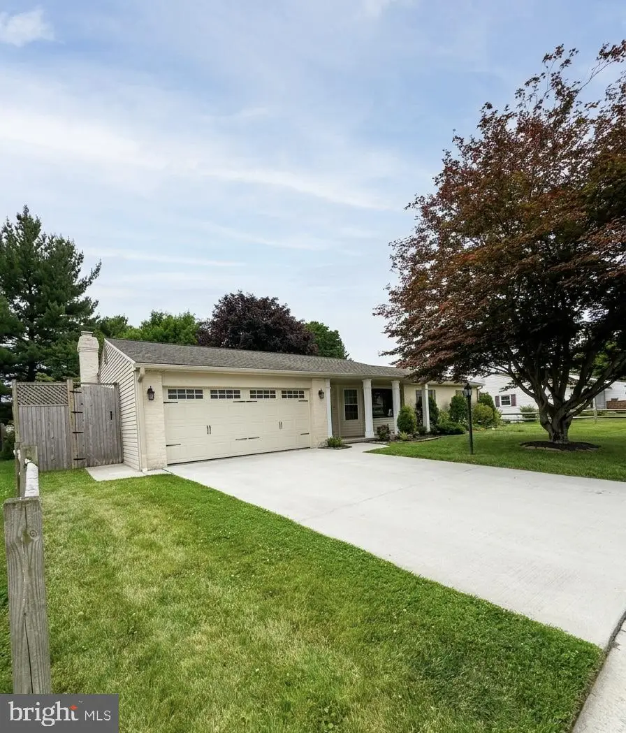 702 Robert St, Mechanicsburg, PA 17055 - #2