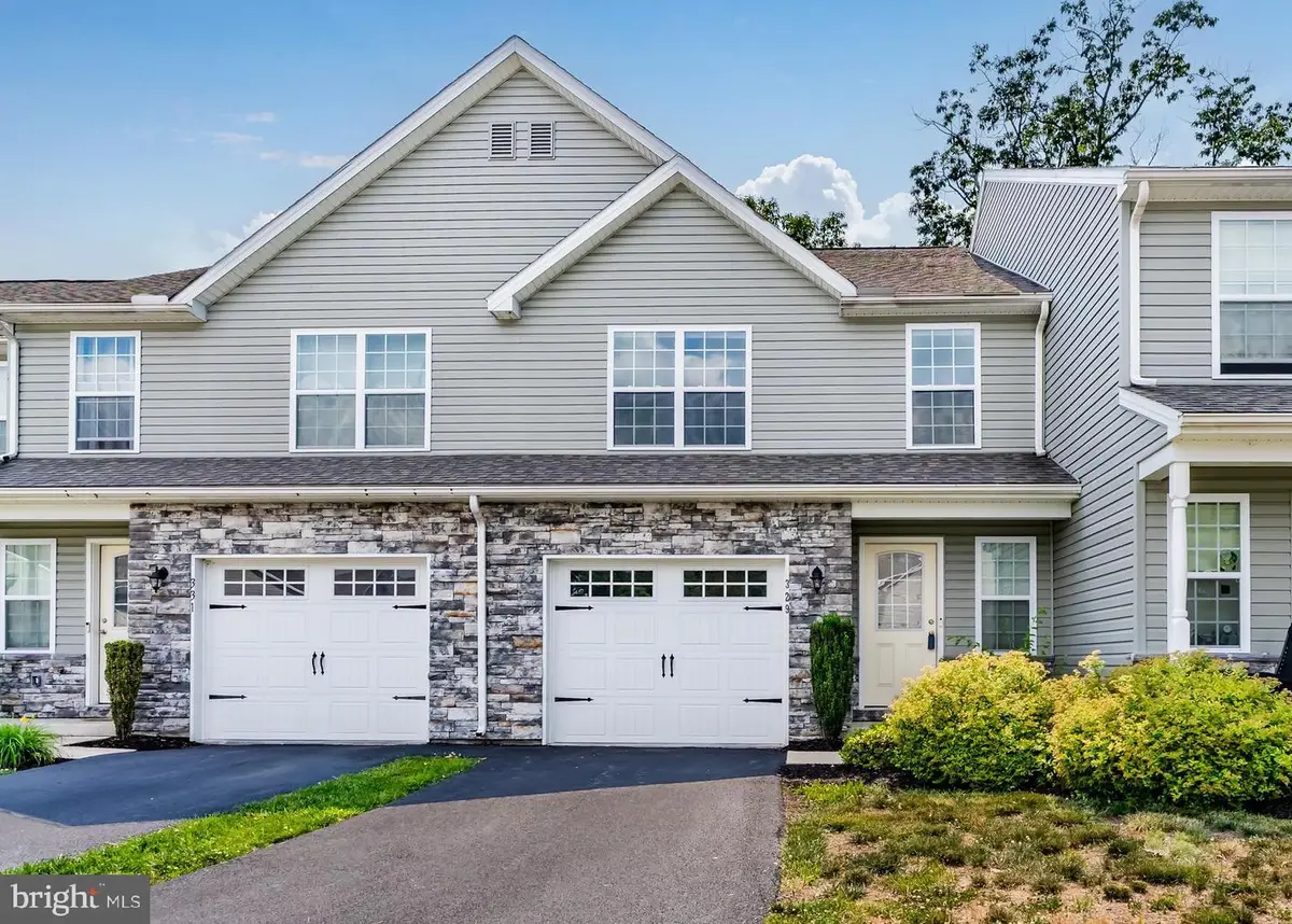 329 Briar Ridge Cir, Enola, PA 17025 - #1