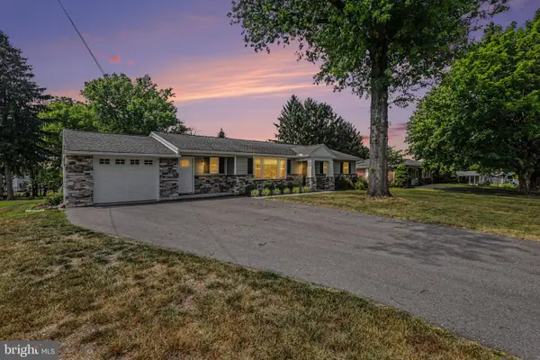 8 Longview Drive, MECHANICSBURG, PA 17050