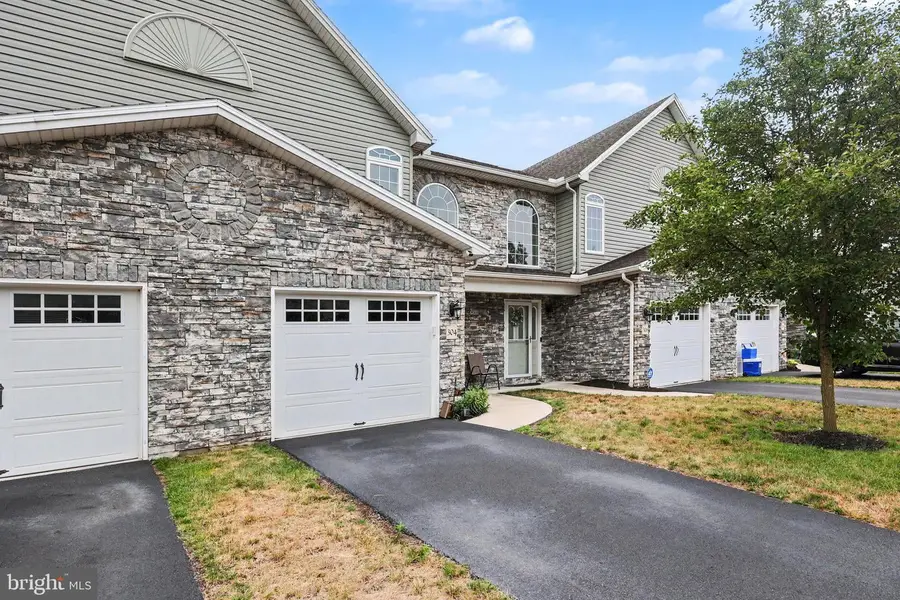 304 Briar Ridge Cir, Enola, PA 17025 - #3