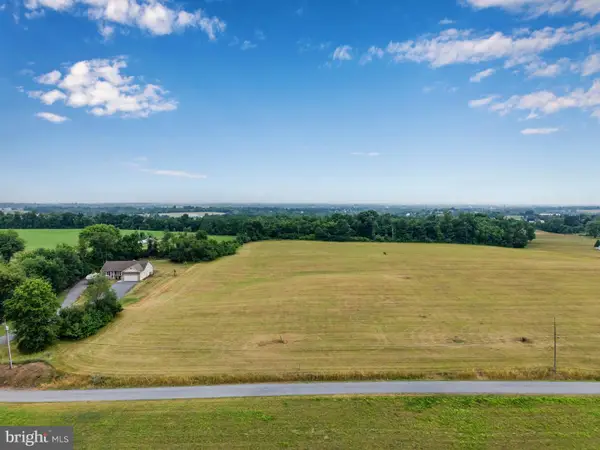 N Middlesex Rd, CARLISLE, PA 17013