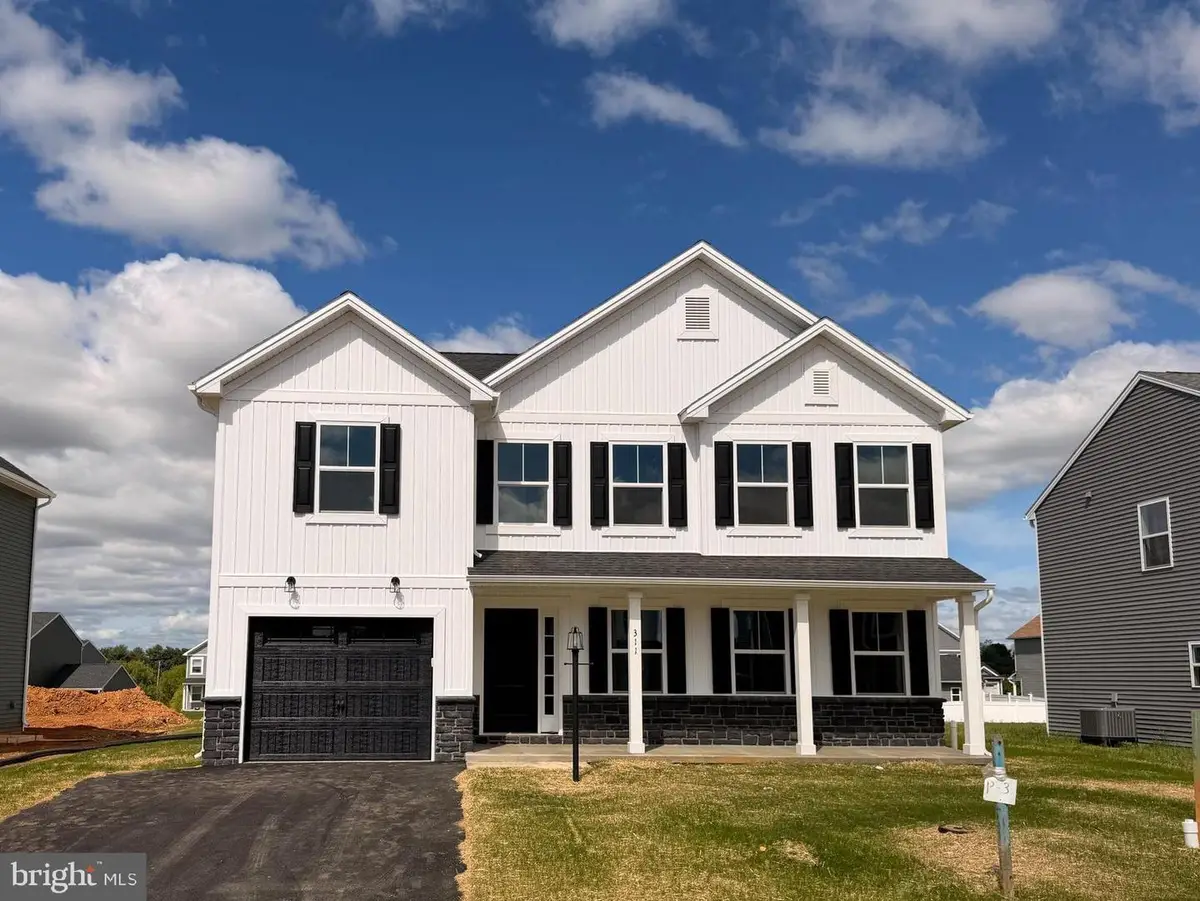 315 Rine Dr, Shippensburg, PA 17257 - #1