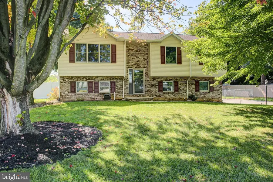 216 Hickory Ln, Shippensburg, PA 17257 - #2