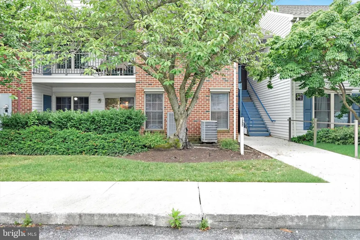 5401 Oxford Dr #11, Mechanicsburg, PA 17055 - #1