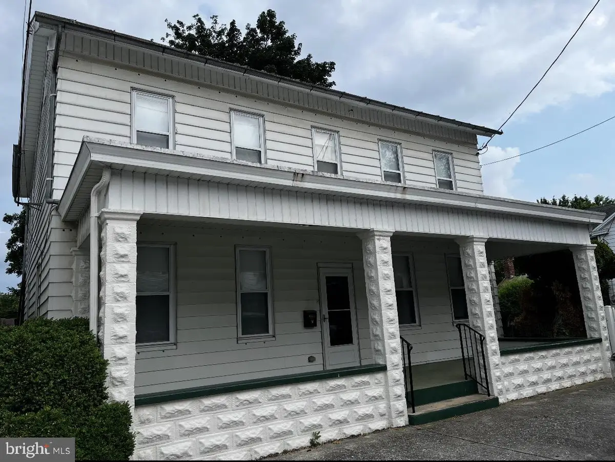 14 Chestnut St, Newville, PA 17241 - #1