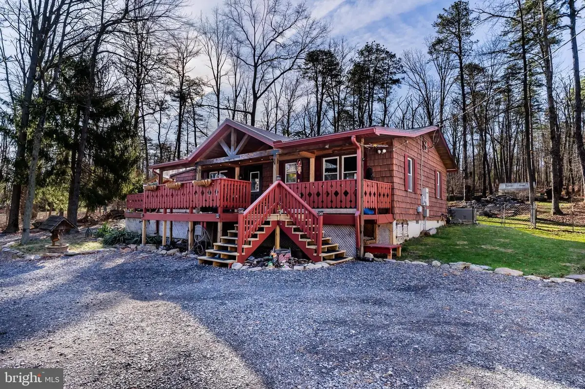 128 Pine Tree Dr, Newville, PA 17241 - #1
