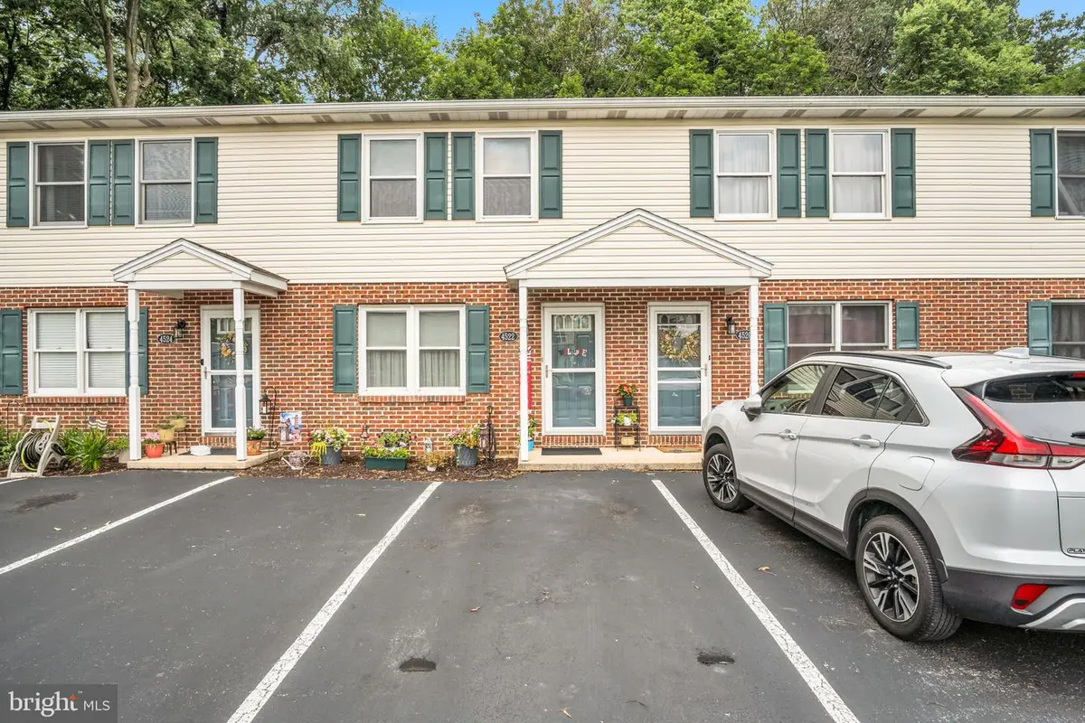 4522 Linden Ave, Mechanicsburg, PA 17055 - #1