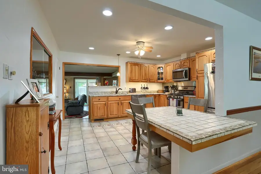 17 Dulles Dr W, Camp Hill, PA 17011 - #3