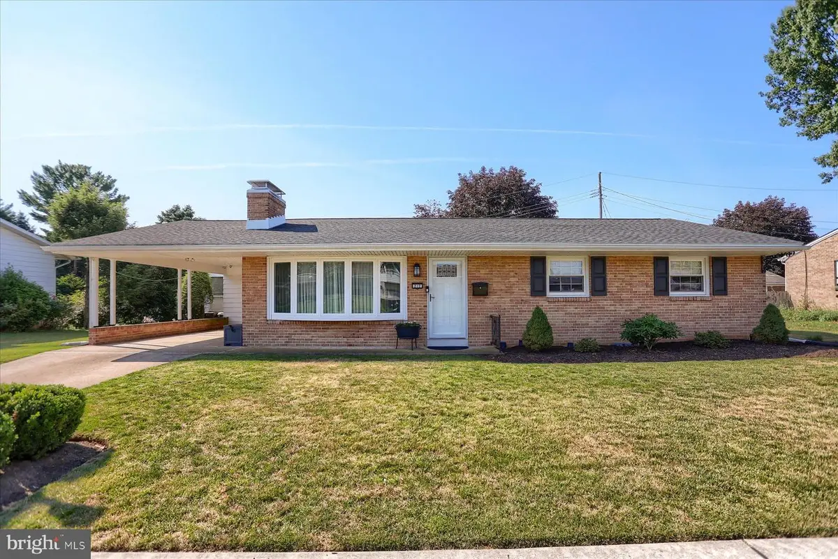 212 W Courtland Avenue, Shiremanstown, PA 17011 - #1