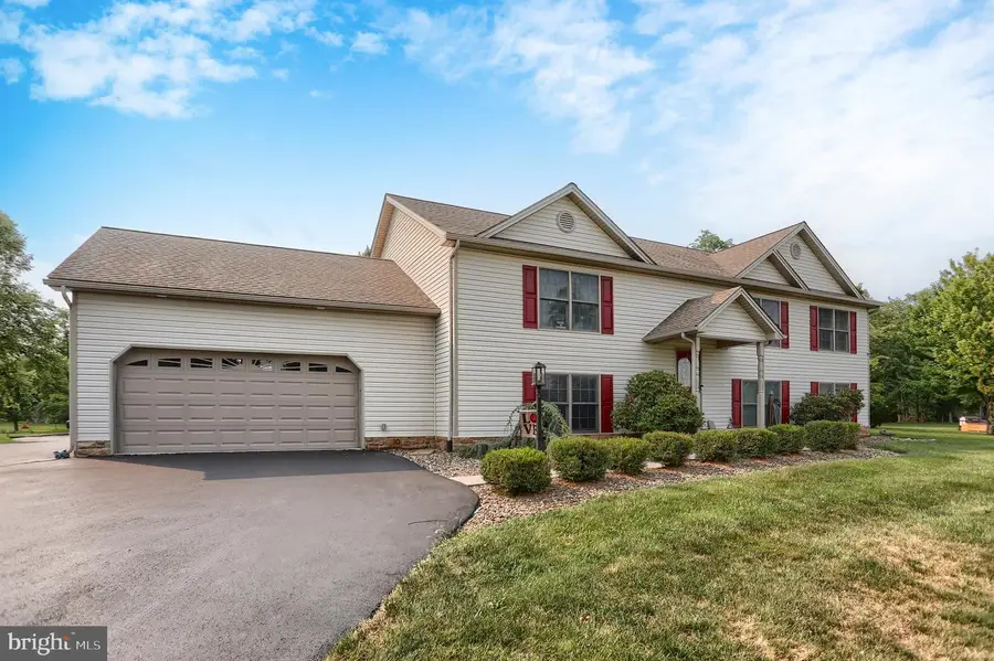 10 David Glenn Dr, Carlisle, PA 17015 - #3