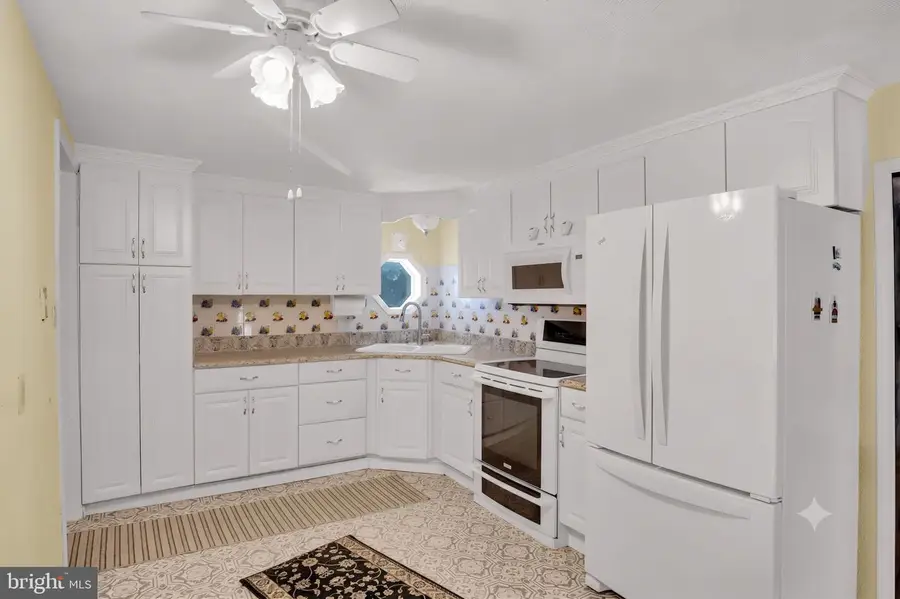 223 Peach Glen Rd, Gardners, PA 17324 - #2