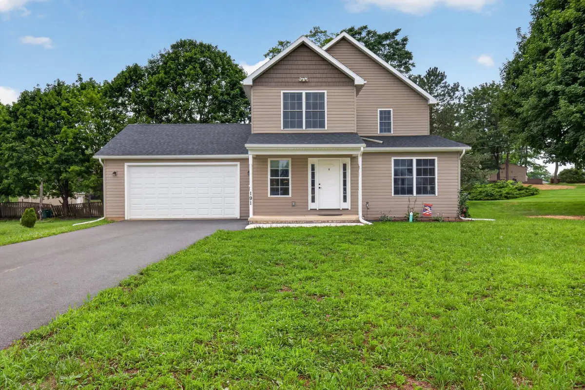 191 Greenview Dr, Carlisle, PA 17015 - #1