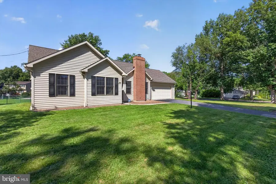 530 Fairway Dr, Camp Hill, PA 17011 - #3