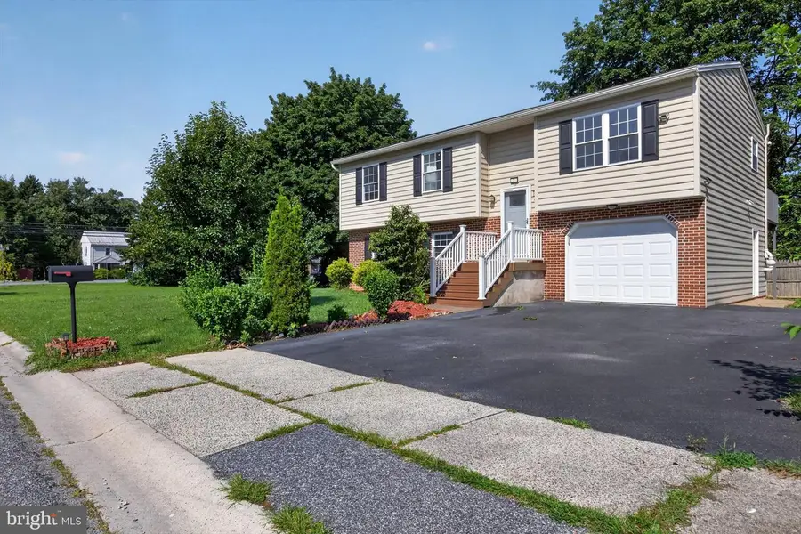 2 Raspberry Dr, Mechanicsburg, PA 17050 - #2