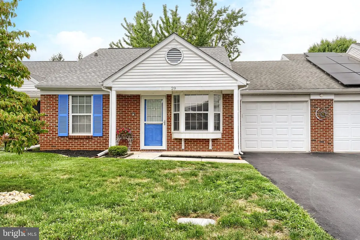 29 Westfields Dr, Mechanicsburg, PA 17050 - #1