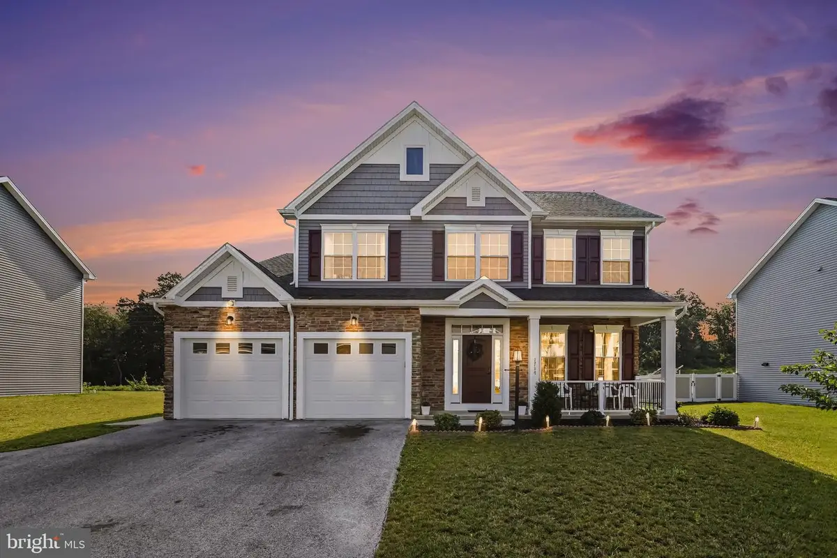 1714 Treeline Dr, Shippensburg, PA 17257 - #1
