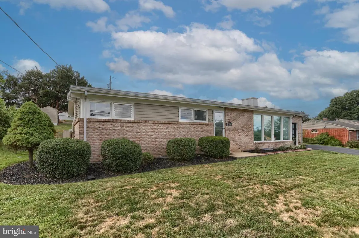 510 E Winding Hill Rd, Mechanicsburg, PA 17055 - #1
