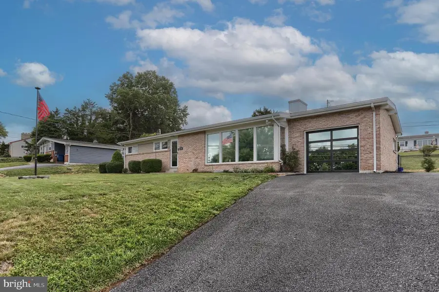510 E Winding Hill Rd, Mechanicsburg, PA 17055 - #2
