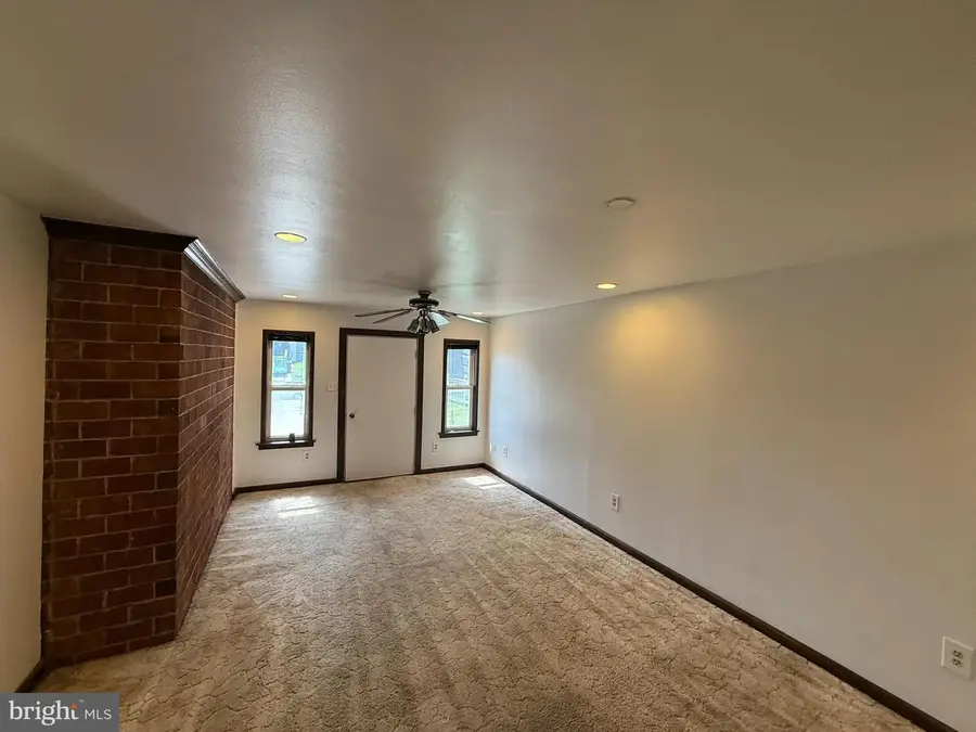 1300 Kelton Rd, Camp Hill, PA 17011 - #3