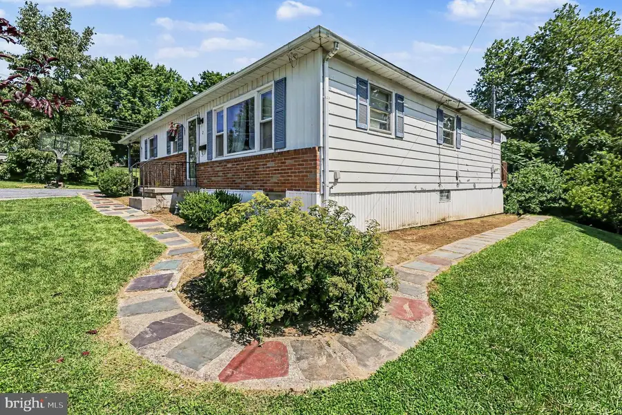 2 Hunter Ln, Camp Hill, PA 17011 - #3