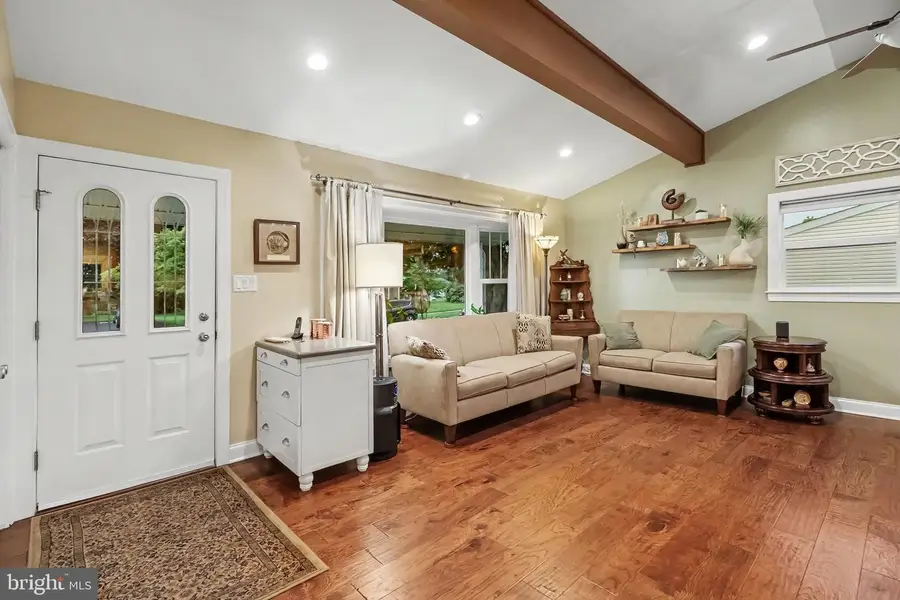 237 Wood St, Camp Hill, PA 17011 - #2