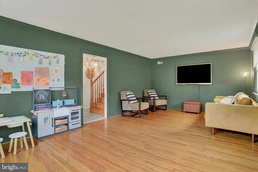 912 Alison Ave, Mechanicsburg, PA 17055 - #3