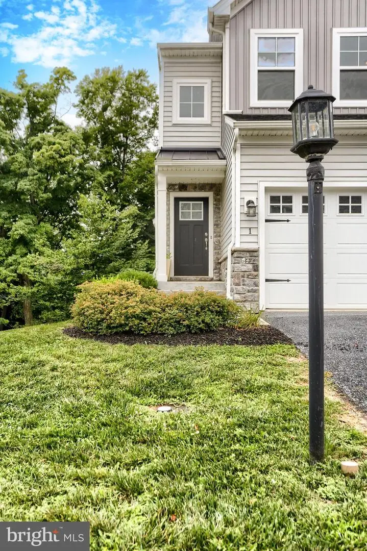 1 Woods Dr, Camp Hill, PA 17011 - #2