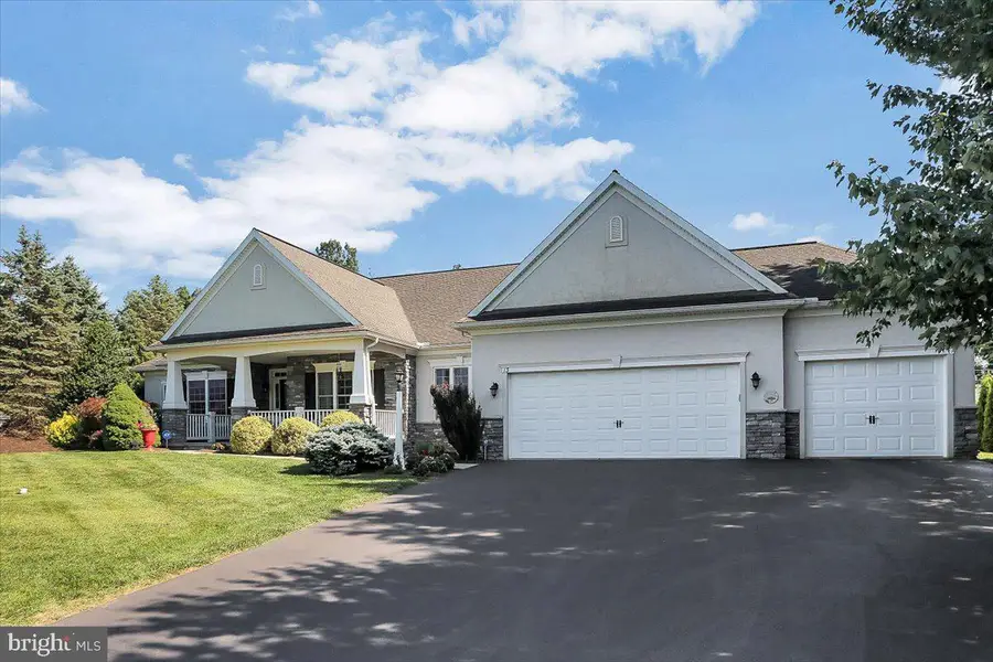13 Springdale Way, Mechanicsburg, PA 17050 - #3
