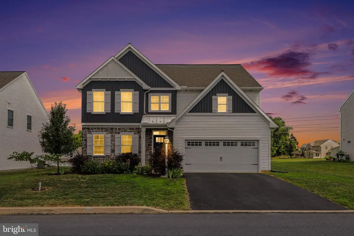 713 Evelyn Ave, Mechanicsburg, PA 17055 - #1