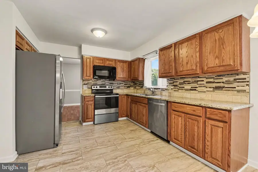 106 Sholly, Mechanicsburg, PA 17055 - #3