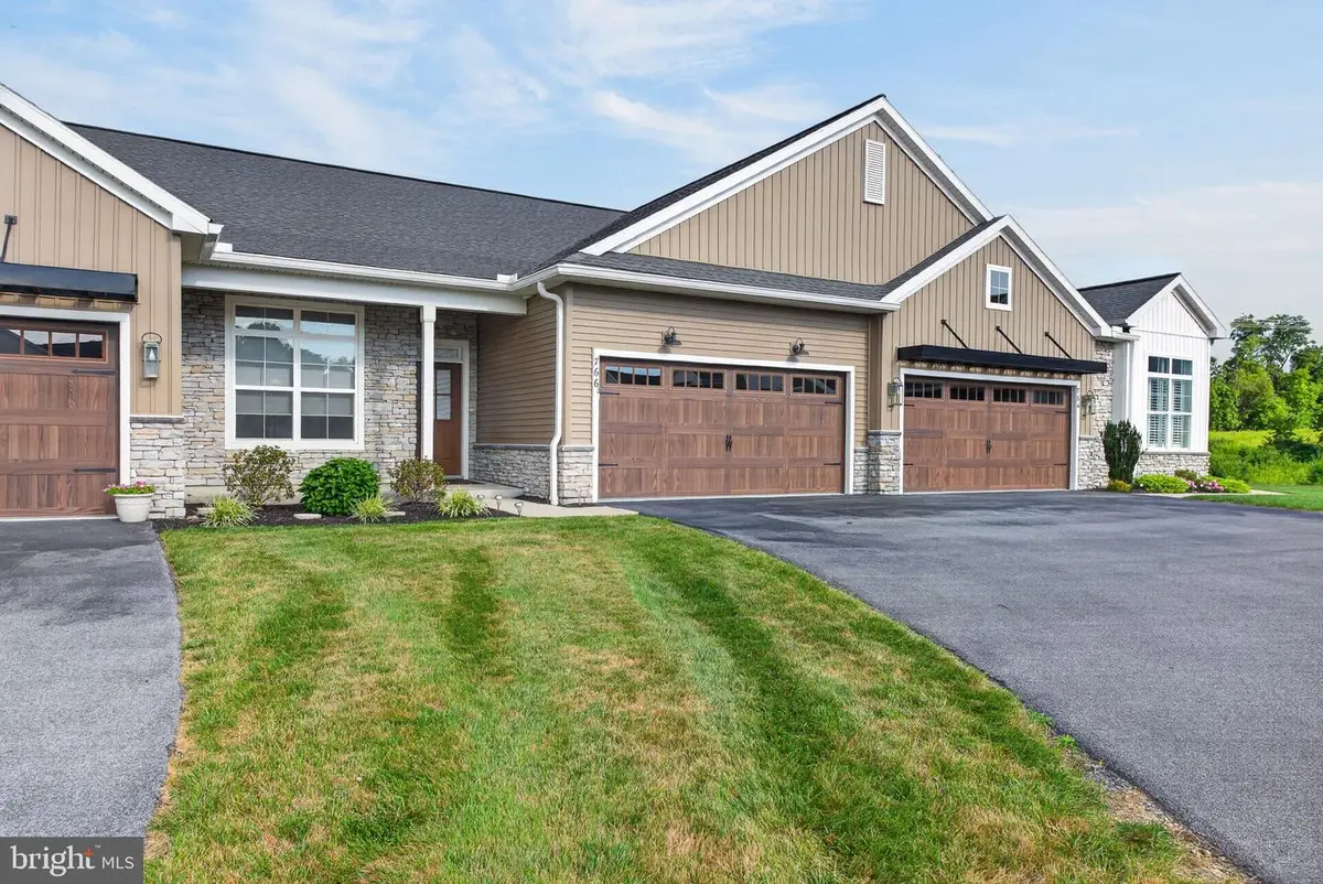 766 Aurora Dr, Mechanicsburg, PA 17055 - #1