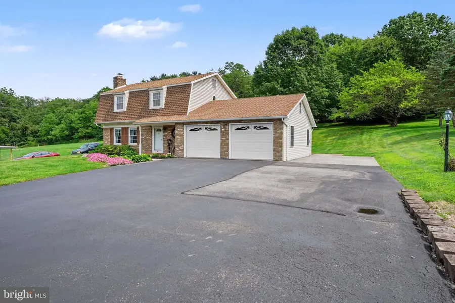 4283 Carlisle Rd, Gardners, PA 17324 - #3