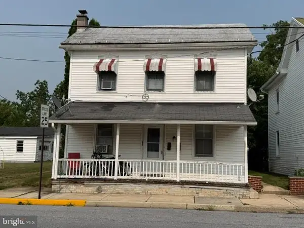 224 Chestnut St, MOUNT HOLLY SPRINGS, PA 17065
