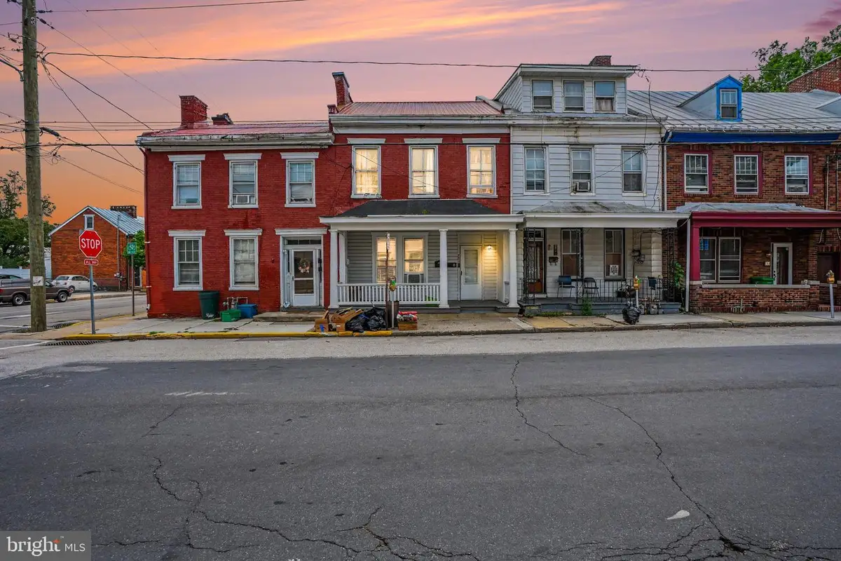 78 & 80 E Pomfret St, Carlisle, PA 17013 - #1