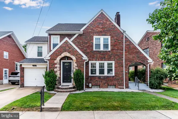 282 Walton St, LEMOYNE, PA 17043