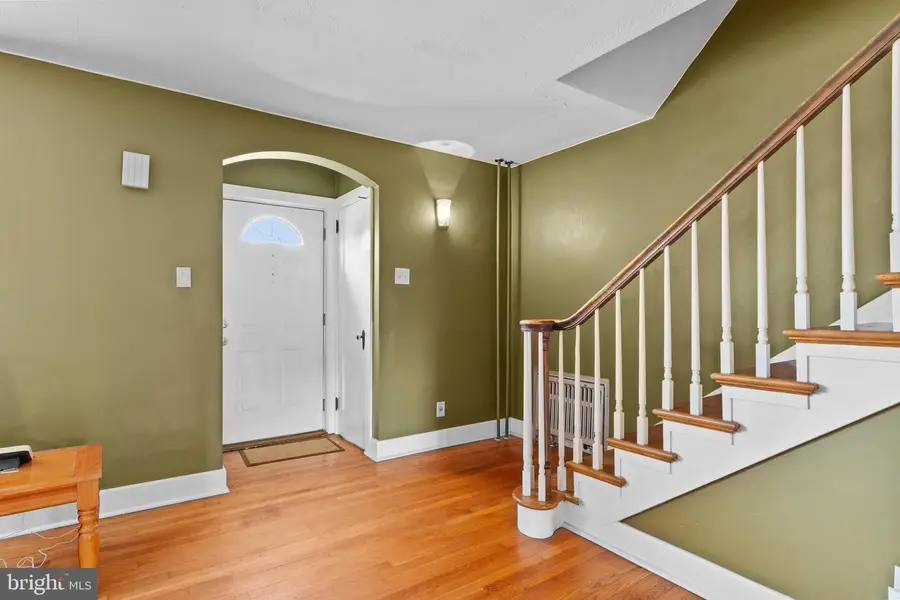 282 Walton St, Lemoyne, PA 17043 - #2