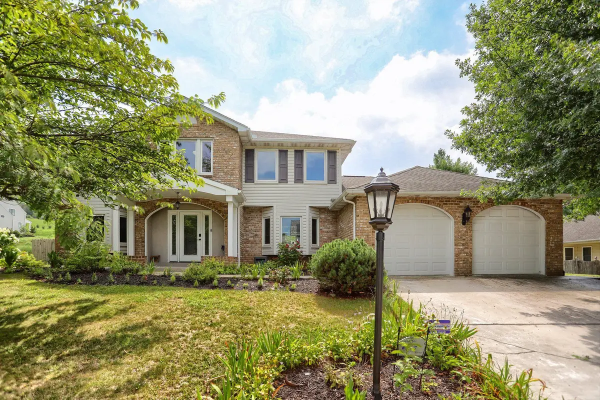 341 E Meadow Dr, Mechanicsburg, PA 17055 - #1