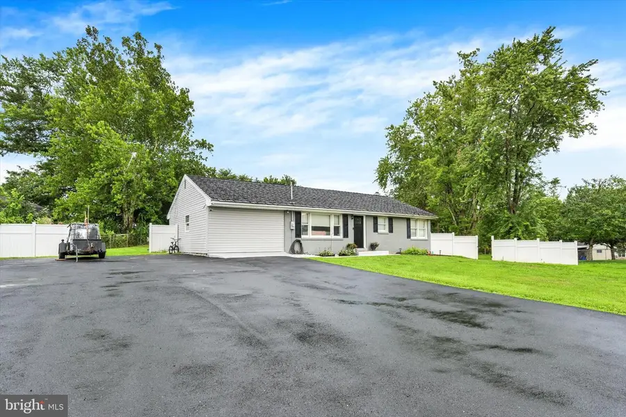 12 White Birch Ave, Mechanicsburg, PA 17050 - #2