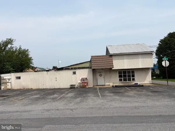 2 Stuart St, MOUNT HOLLY SPRINGS, PA 17065