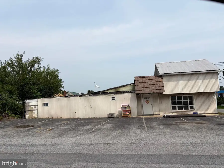2 Stuart St, Mount Holly Springs, PA 17065 - #2